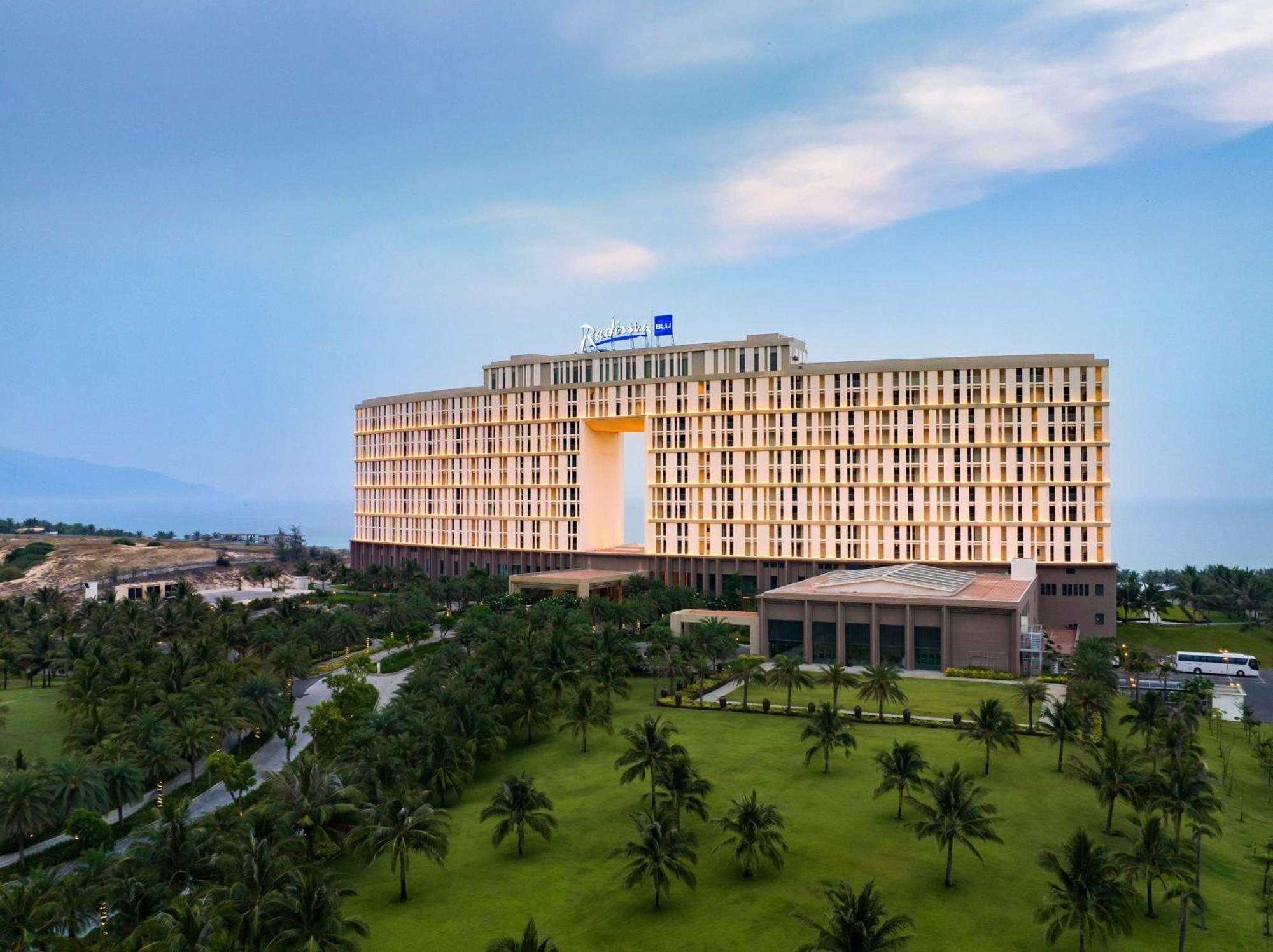 Radisson Blu Resort Cam Ranh Nha Trang Exterior photo